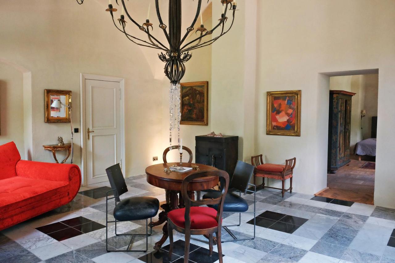 Event- Kultur & B&B Kunst Schloss Neuenhagen Uebernachten Im Denkmal บาด ไฟรเอนวาลเดอ ภายนอก รูปภาพ