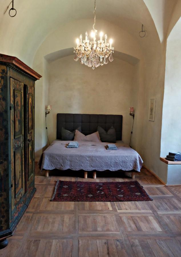 Event- Kultur & B&B Kunst Schloss Neuenhagen Uebernachten Im Denkmal บาด ไฟรเอนวาลเดอ ภายนอก รูปภาพ